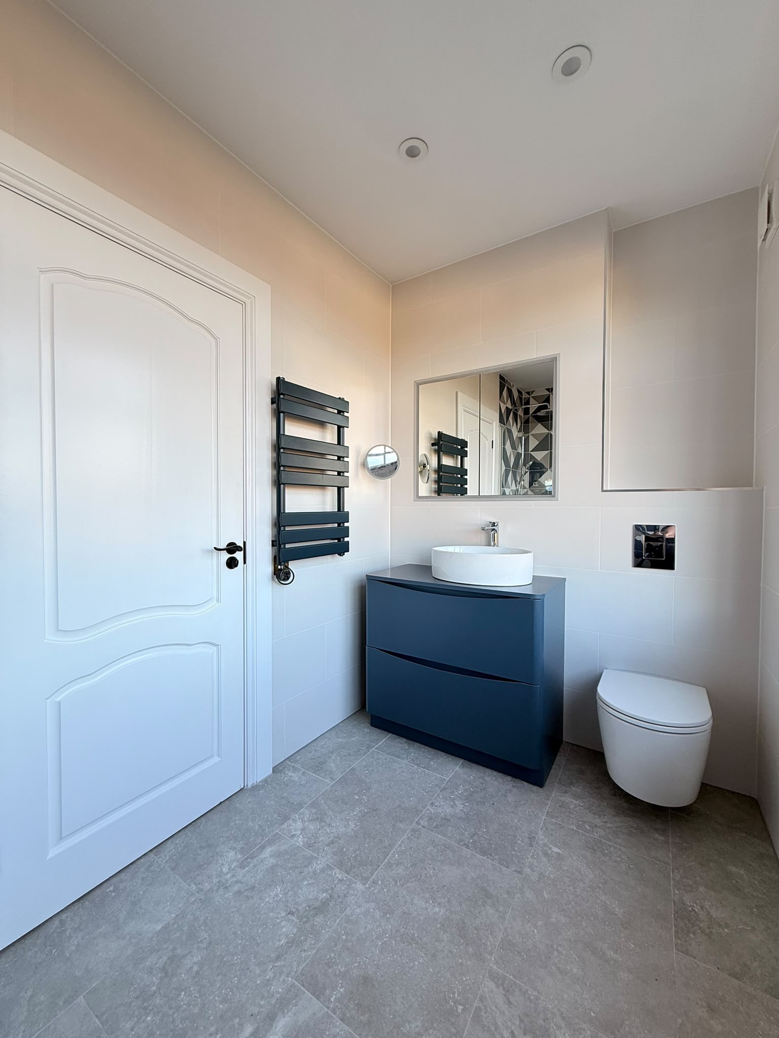Bathroom blue wall hung