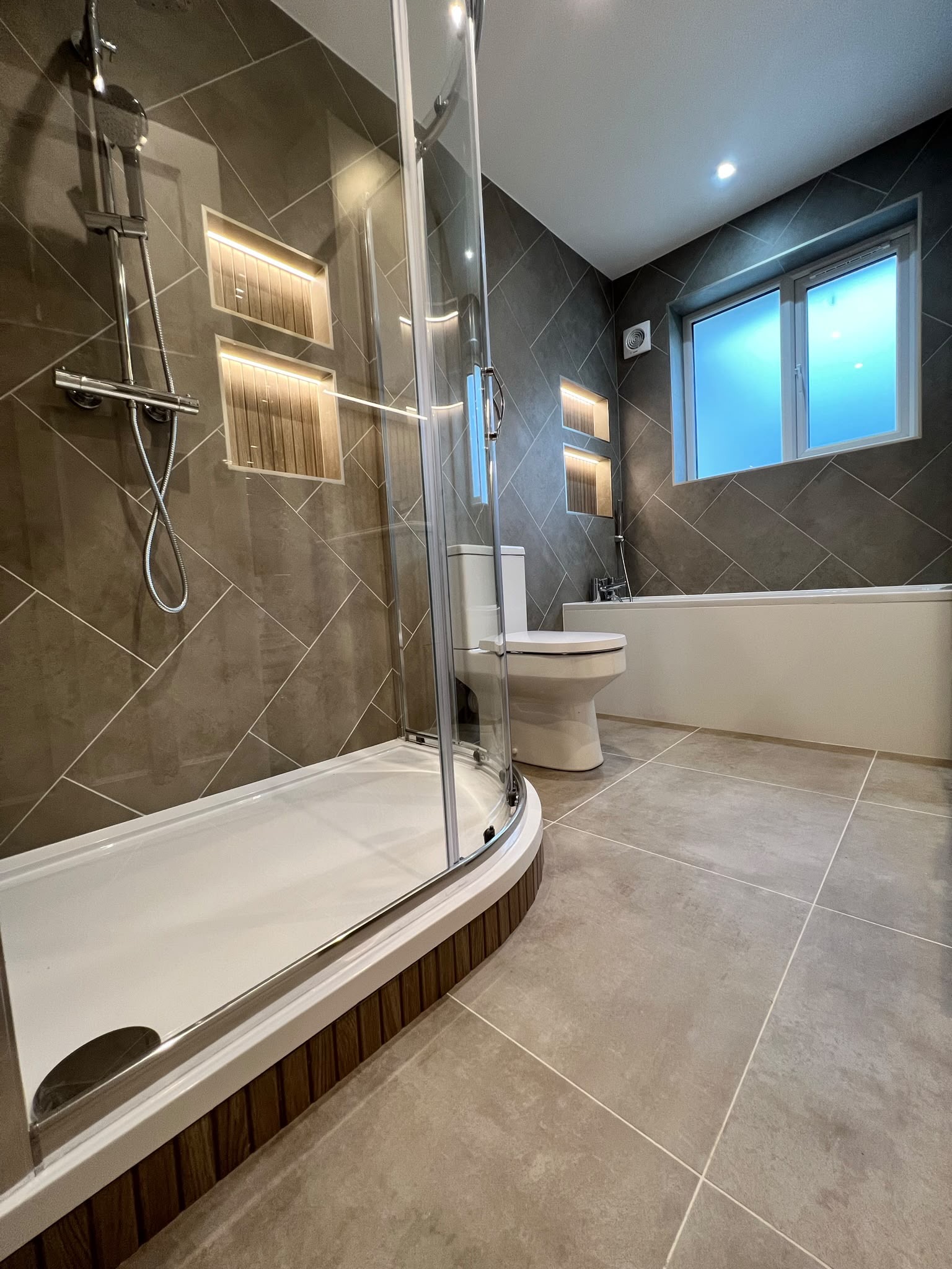 Bathroom grey herringbone