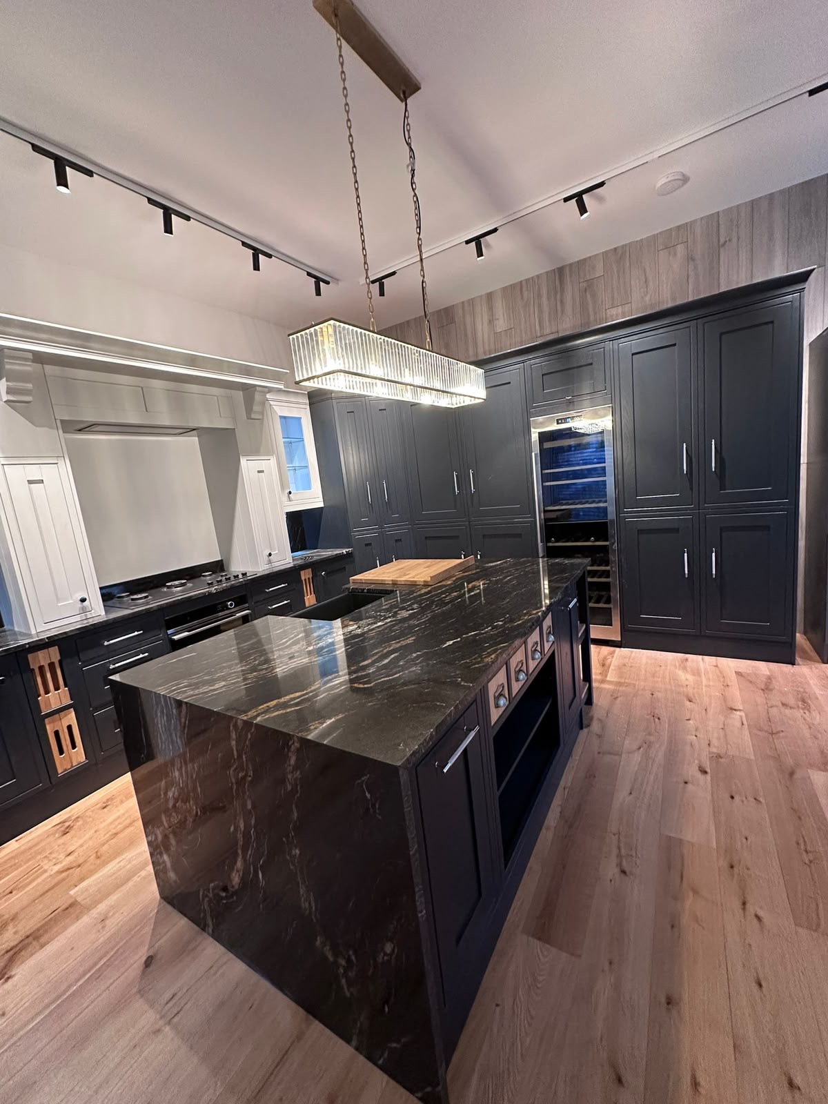 Kitchen navy marble island